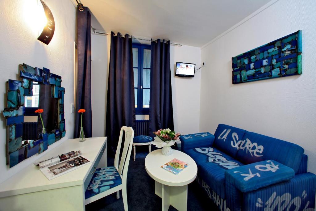 Hotel Le Coin Des Halles Cahors Habitación foto